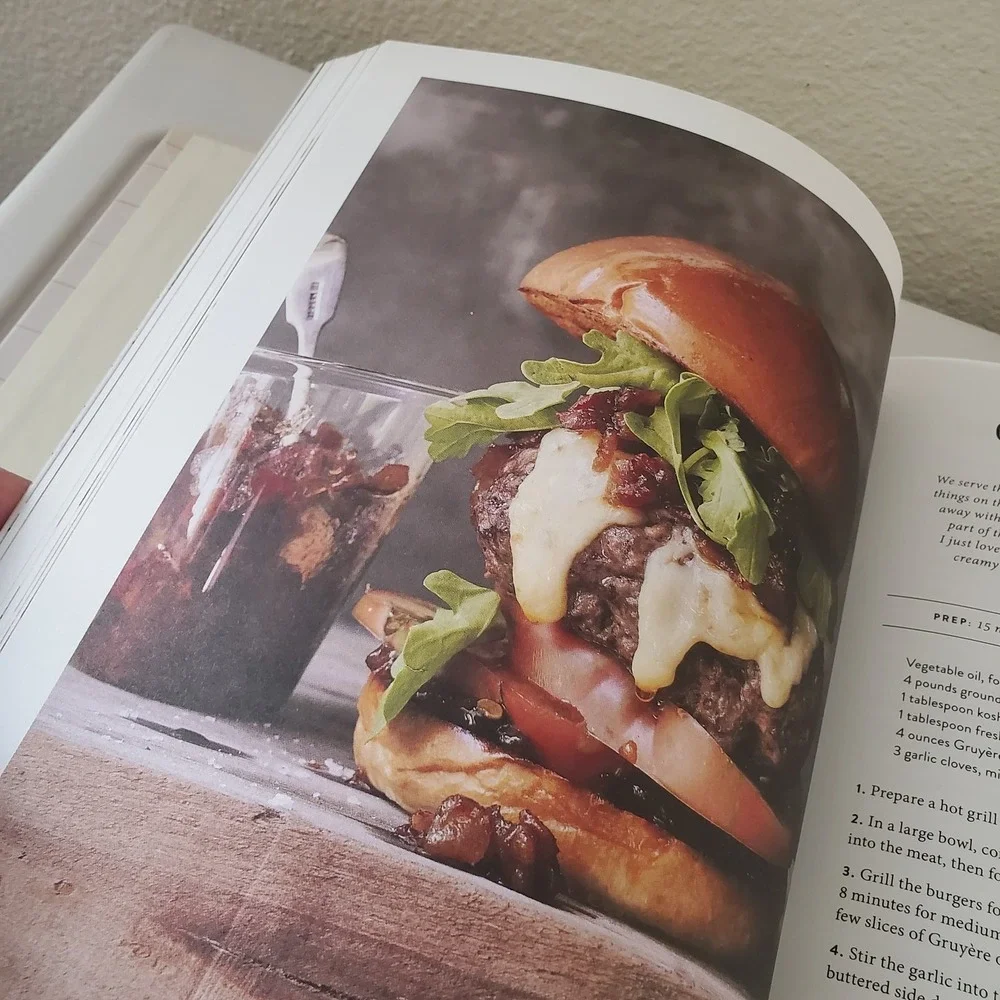 Magnolia Table by Joanna Gaines - A Collection of Recipes for Gathering